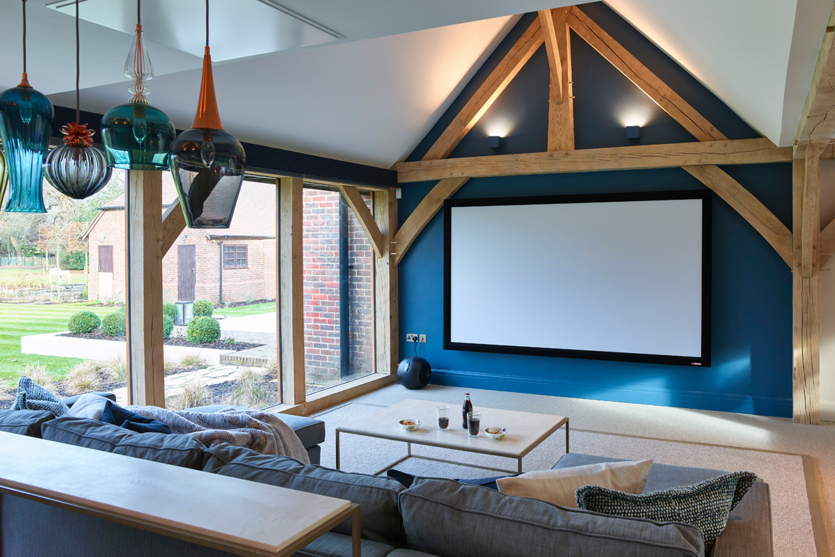 Home cinema screen