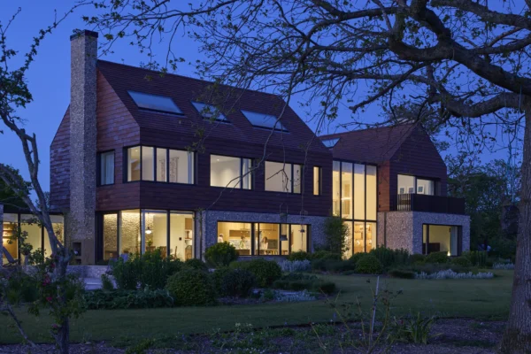 Credit: Lighting - Eleni Shiarlis Lighting
https://www.linkedin.com/company/eleni-shiarlis-lighting | Instagram: Eleni Shiarlis Lighting https://www.instagram.com/elenishiarlislighting/

Credit: Photographer - Richard Chivers
Instagram: Richard Chivers https://www.instagram.com/richchiversphoto/ | Linkedin.com/in/richard-chivers-60584515