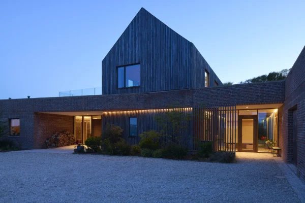 Credit: Lighting - Eleni Shiarlis Lighting
https://www.linkedin.com/company/eleni-shiarlis-lighting | Instagram: Eleni Shiarlis Lighting https://www.instagram.com/elenishiarlislighting/

Credit: Photographer - Richard Chivers
Instagram: Richard Chivers https://www.instagram.com/richchiversphoto/ | Linkedin.com/in/richard-chivers-60584515